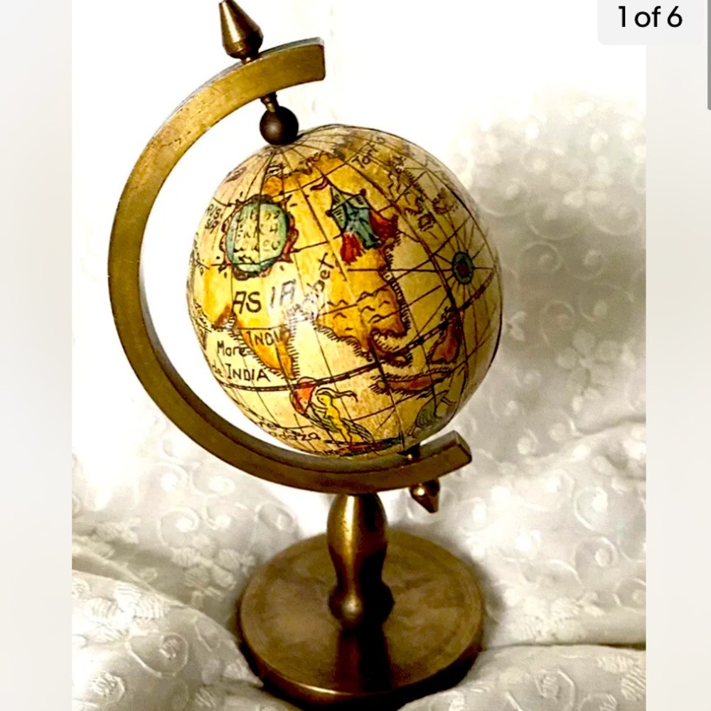 Mid Century 4.5” Tall Brass Globe Made in Italy